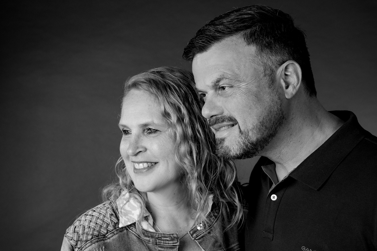 family_friends_banner
